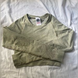 gymshark beige long sleeve workout top